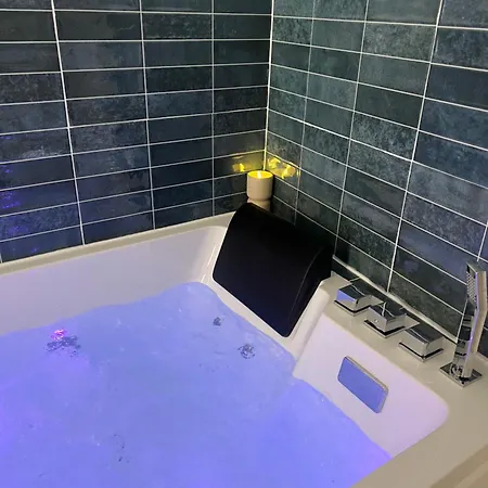 - Casa Lova Romantiskt hotell