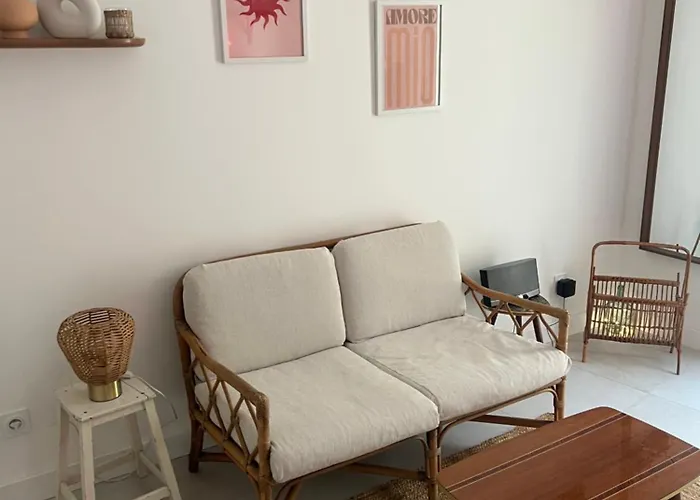 - Casa Lova *
